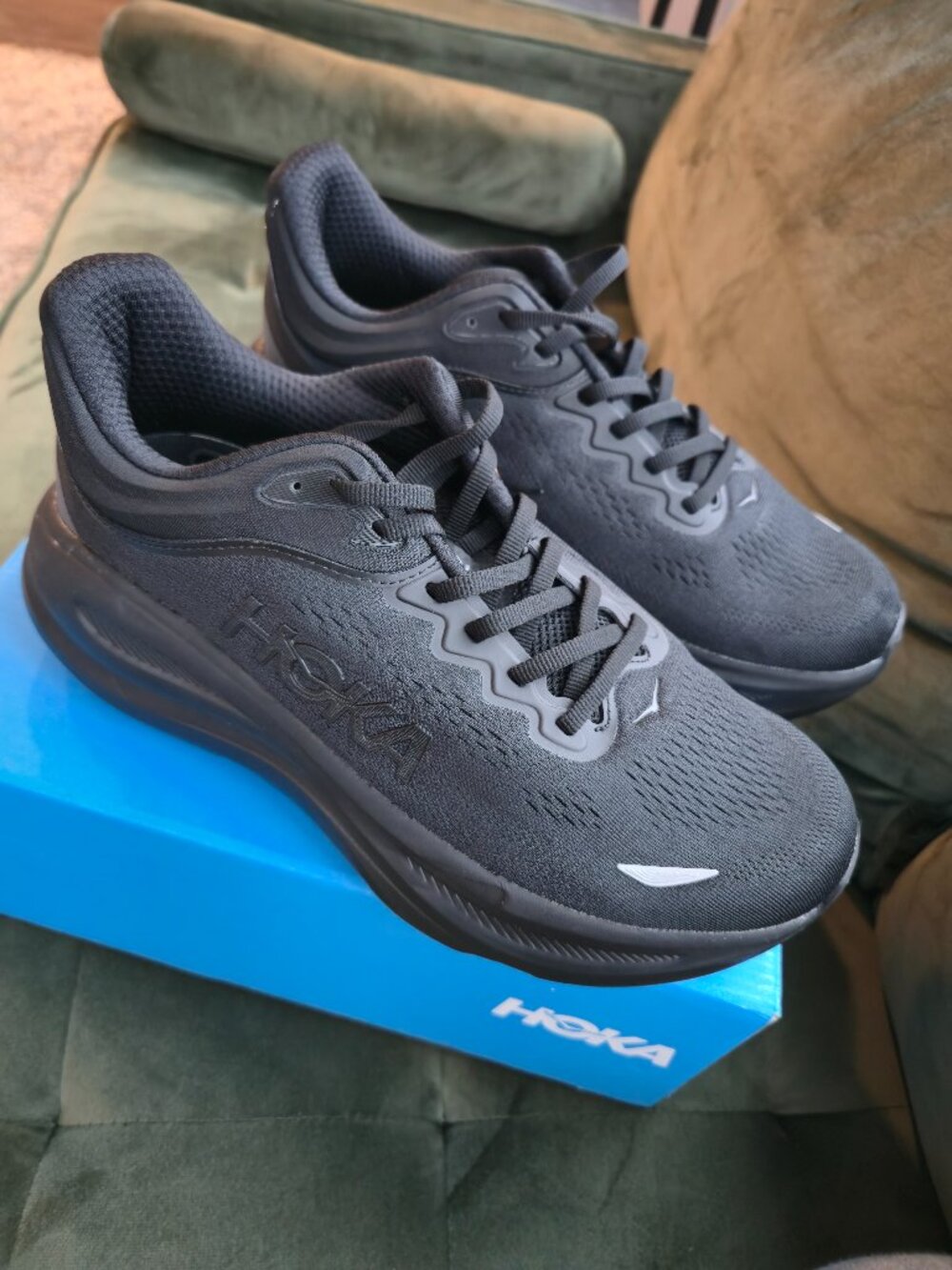 Brand New HOKA Bondi 9 Woman’s Black | Running Walking Shoes - Picture 2 of 6